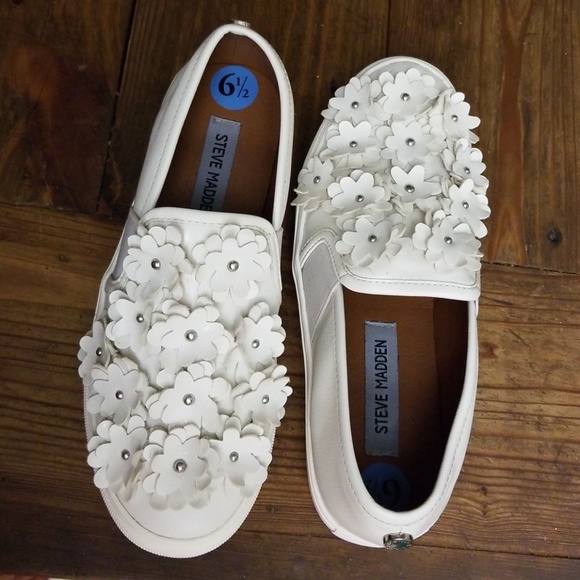 Steve Madden Shoes - Loafers w/floral accent